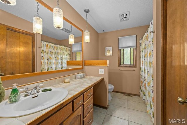 606 N Ash Street, Trenton, IL 62293