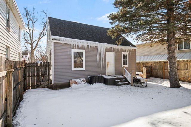 1443 Rathbone Street SW, Wyoming, MI 49509