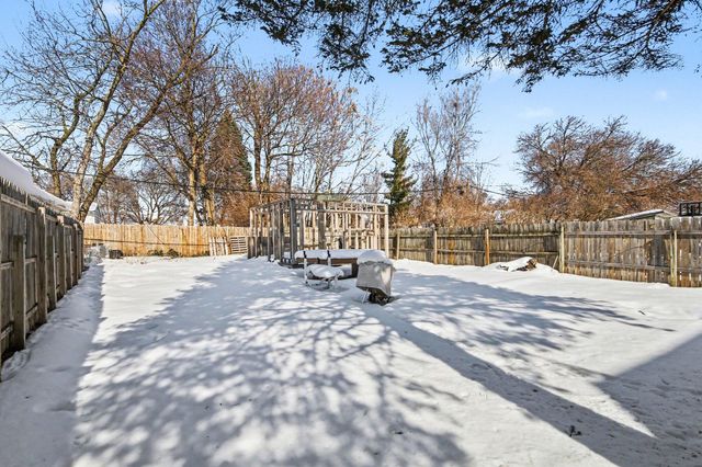 1443 Rathbone Street SW, Wyoming, MI 49509