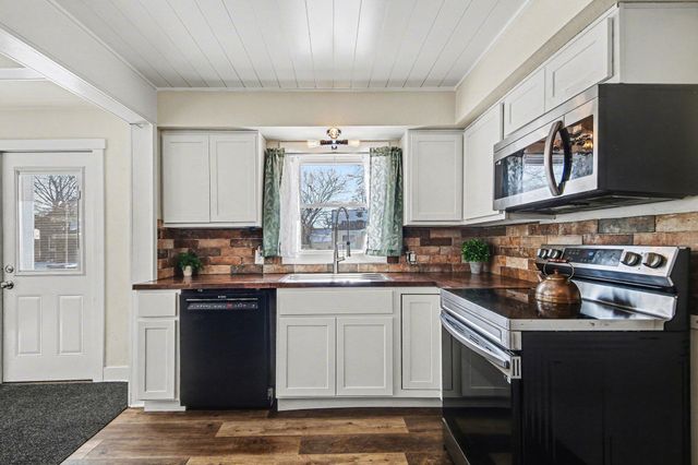 1443 Rathbone Street SW, Wyoming, MI 49509