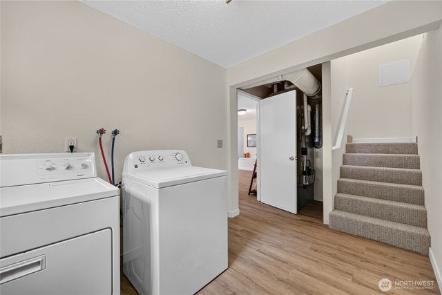 4042 5th Avenue NE, Seattle, WA 98105