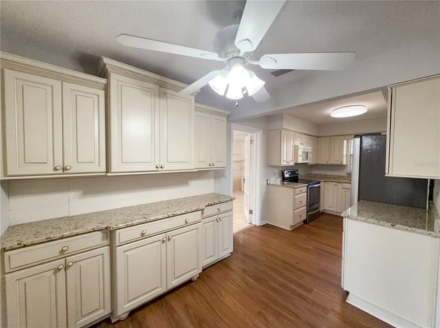 67 S 7TH STREET, Haines City, FL 33844