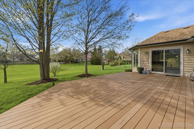 1872 Jahns Drive, Wheaton, IL 60189