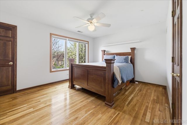 1872 Jahns Drive, Wheaton, IL 60189