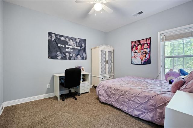 5874 Edenfield Court NW, Acworth, GA 30101