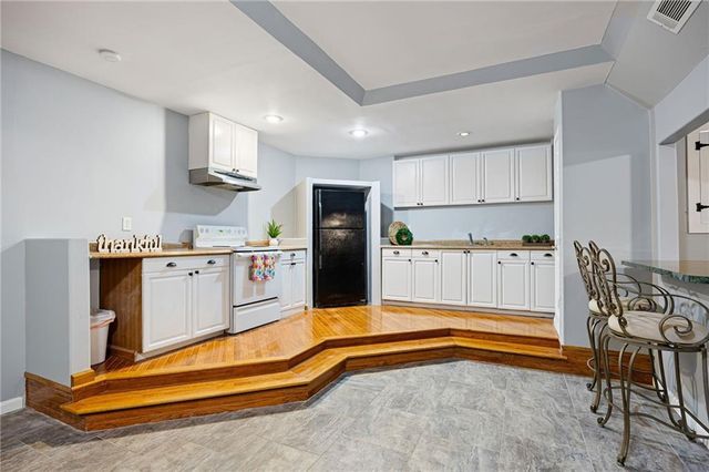 5874 Edenfield Court NW, Acworth, GA 30101