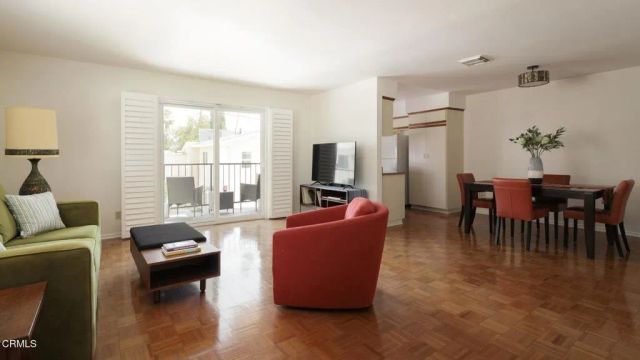 701 E Harvard Street 10, Glendale, CA 91205