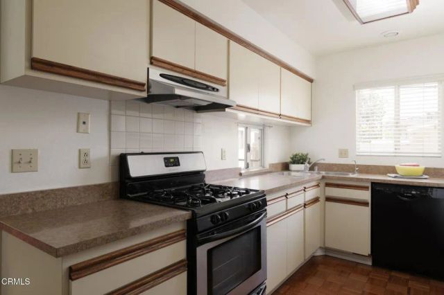 701 E Harvard Street 10, Glendale, CA 91205