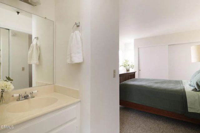 701 E Harvard Street 10, Glendale, CA 91205