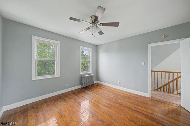 88 Boiling Springs Ave, East Rutherford Boro, NJ 07073