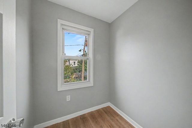 88 Boiling Springs Ave, East Rutherford Boro, NJ 07073