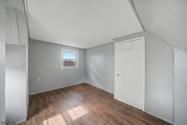 88 Boiling Springs Ave, East Rutherford Boro, NJ 07073