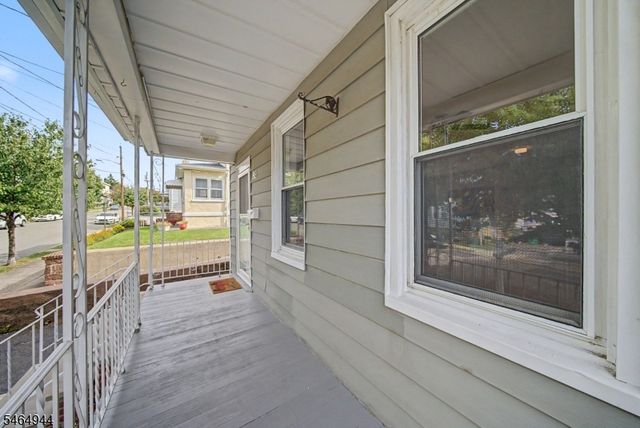 88 Boiling Springs Ave, East Rutherford Boro, NJ 07073