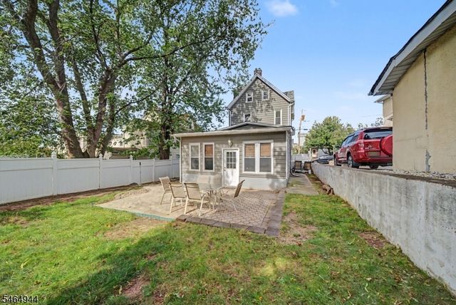 88 Boiling Springs Ave, East Rutherford Boro, NJ 07073