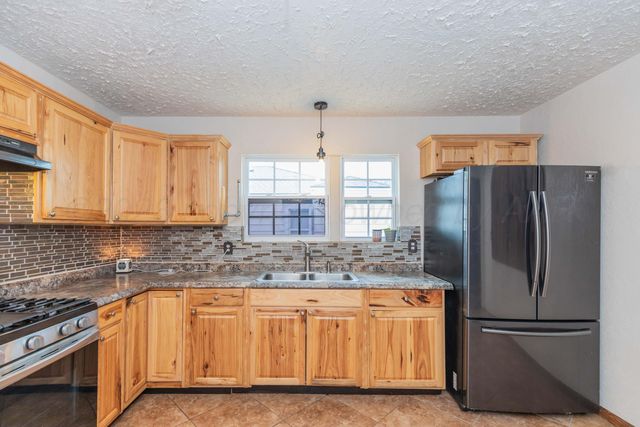 1927 S HIGHLAND Street, Amarillo, TX 79103