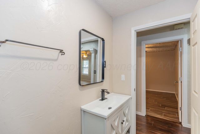 1927 S HIGHLAND Street, Amarillo, TX 79103