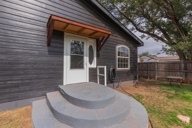 1927 S HIGHLAND Street, Amarillo, TX 79103