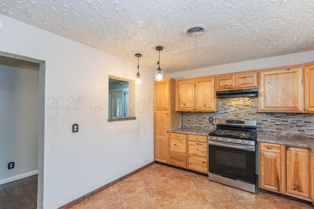1927 S HIGHLAND Street, Amarillo, TX 79103