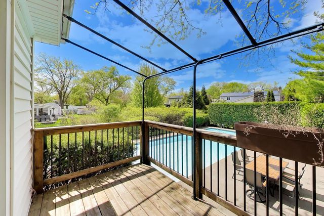 570 Wilmot Road, Deerfield, IL 60015
