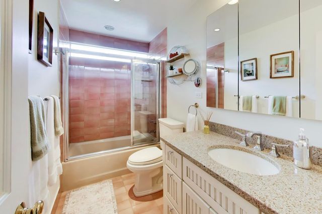 570 Wilmot Road, Deerfield, IL 60015
