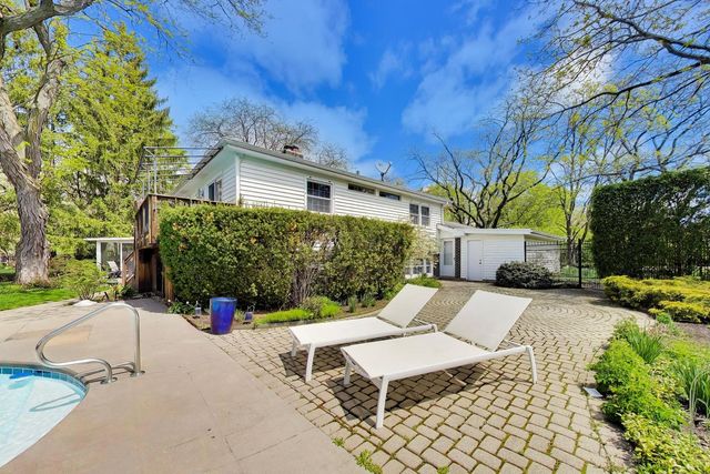 570 Wilmot Road, Deerfield, IL 60015
