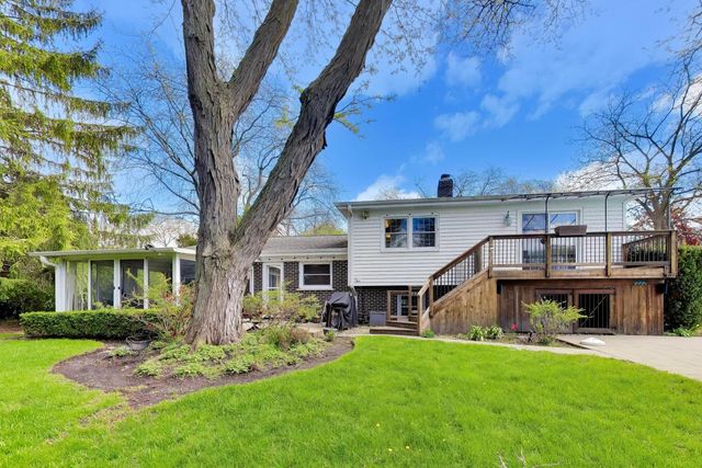 570 Wilmot Road, Deerfield, IL 60015
