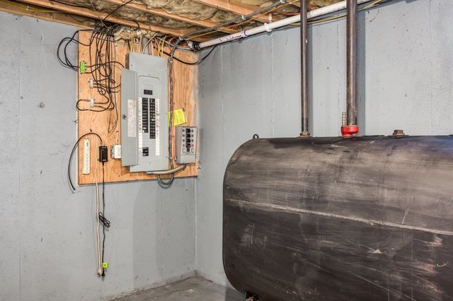 21 Holly Lane, Farmington, NH 03835