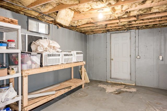 21 Holly Lane, Farmington, NH 03835