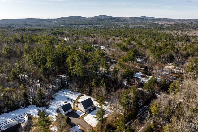 21 Holly Lane, Farmington, NH 03835