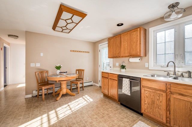 21 Holly Lane, Farmington, NH 03835