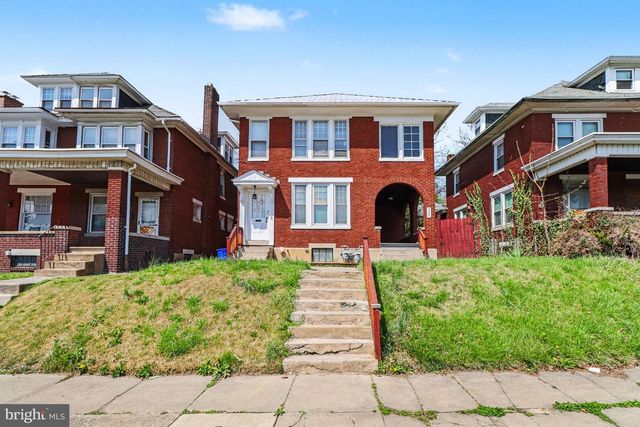 2038 MARKET ST, Harrisburg, PA 17103