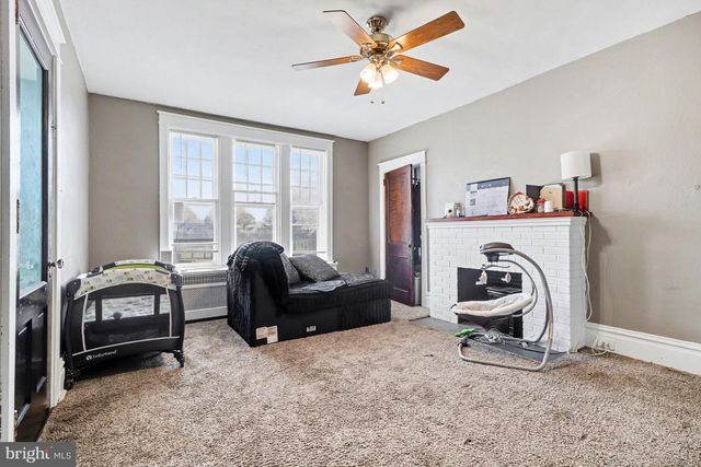 2038 MARKET ST, Harrisburg, PA 17103