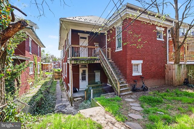 2038 MARKET ST, Harrisburg, PA 17103