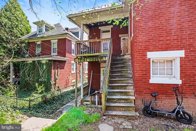 2038 MARKET ST, Harrisburg, PA 17103