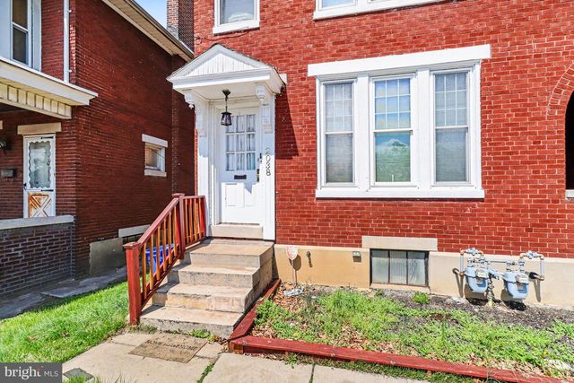2038 MARKET ST, Harrisburg, PA 17103