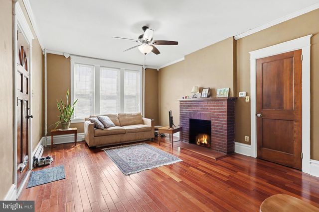 2038 MARKET ST, Harrisburg, PA 17103