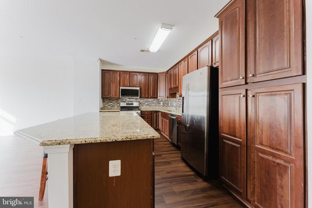 16804 NUTTAL OAK PL, Woodbridge, VA 22191