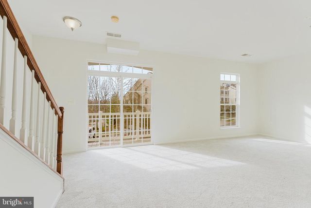 16804 NUTTAL OAK PL, Woodbridge, VA 22191