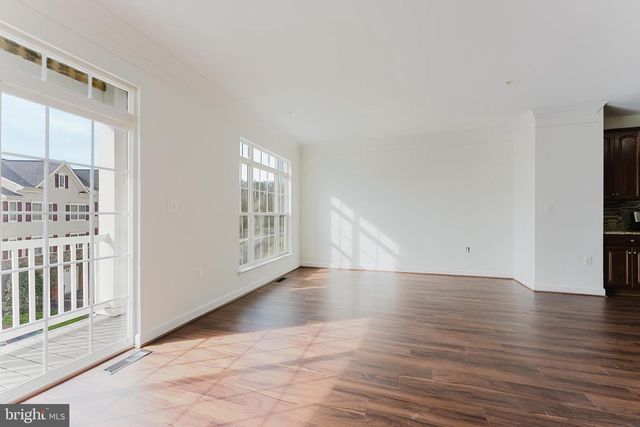 16804 NUTTAL OAK PL, Woodbridge, VA 22191