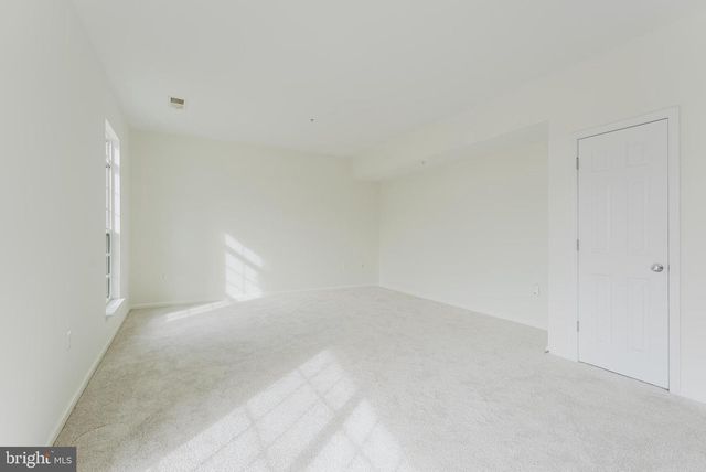 16804 NUTTAL OAK PL, Woodbridge, VA 22191