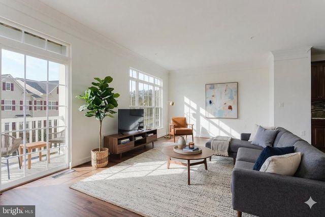 16804 NUTTAL OAK PL, Woodbridge, VA 22191