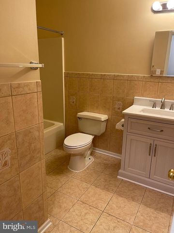 6605 HUNTSHIRE DR, Elkridge, MD 21075