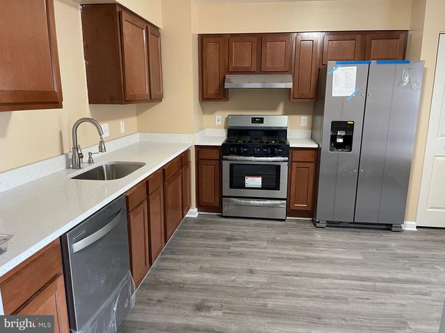 6605 HUNTSHIRE DR, Elkridge, MD 21075