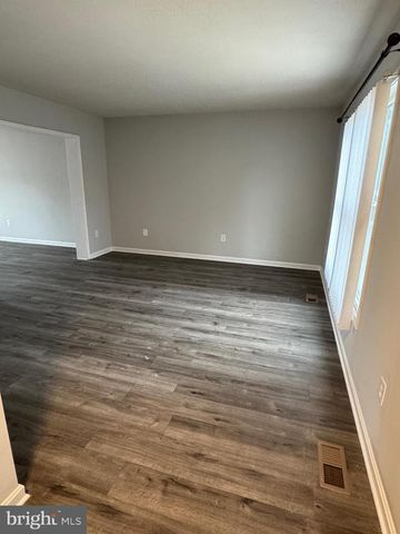 6605 HUNTSHIRE DR, Elkridge, MD 21075