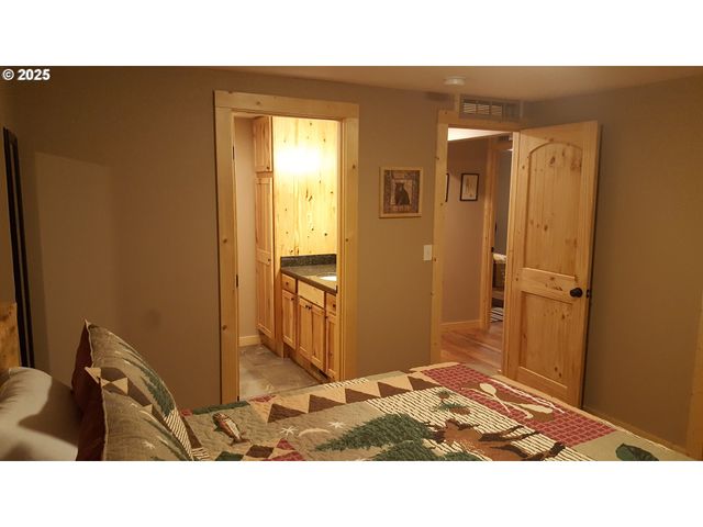 84632 BAILEY Ln, Wallowa Lake, OR 97846