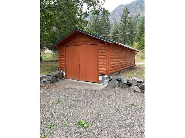 84632 BAILEY Ln, Wallowa Lake, OR 97846