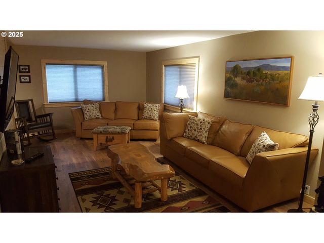 84632 BAILEY Ln, Wallowa Lake, OR 97846