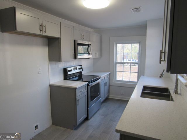 1263 Highland Avenue, Macon, GA 31211