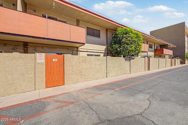 355 E THOMAS Road B106, Phoenix, AZ 85012