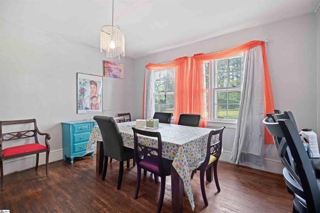 108 West Hampton Avenue, Honea Path, SC 29654